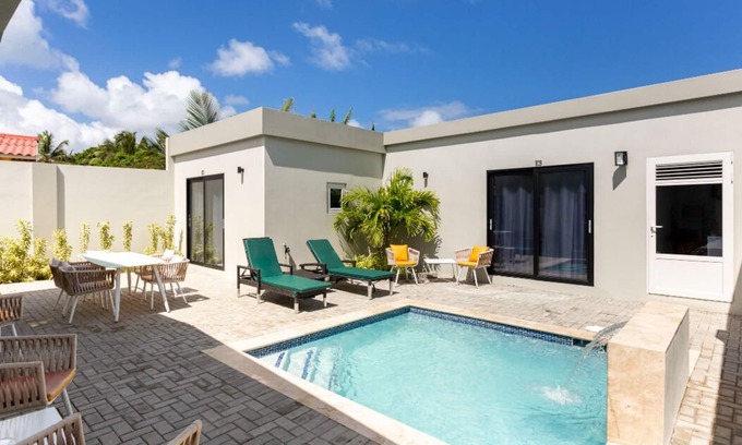 Washington Apartment | Keito petite 1BR APT #K1-3 min drive to Palm Beach