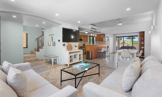 Noord House | LP30B-Arashi Beach-Golf Royale 3BR-perfect for family or golf players