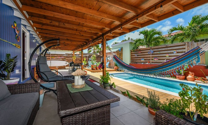 Rancho Ski Chalet | Villa Canucku