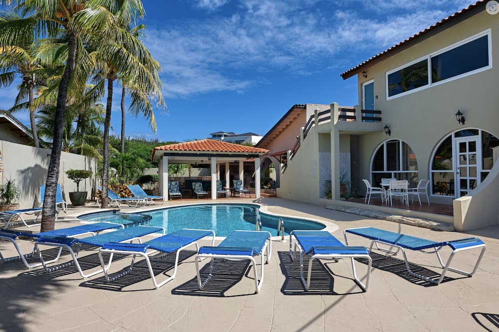 Malmok Villa | Great Location, Pool, Walk to the Beach, Best Snorkeling, Perfect for Families