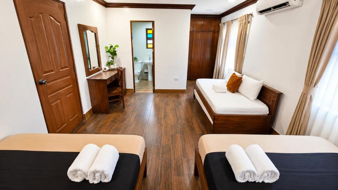 Talisay Resort | Lakeshore Villas at Club Balai Isabel