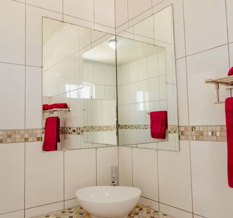 Photo of Bathroom in Noord
