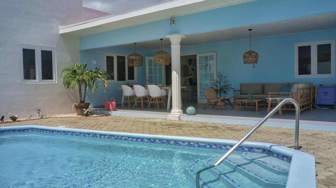 Photo of Others in Oranjestad
