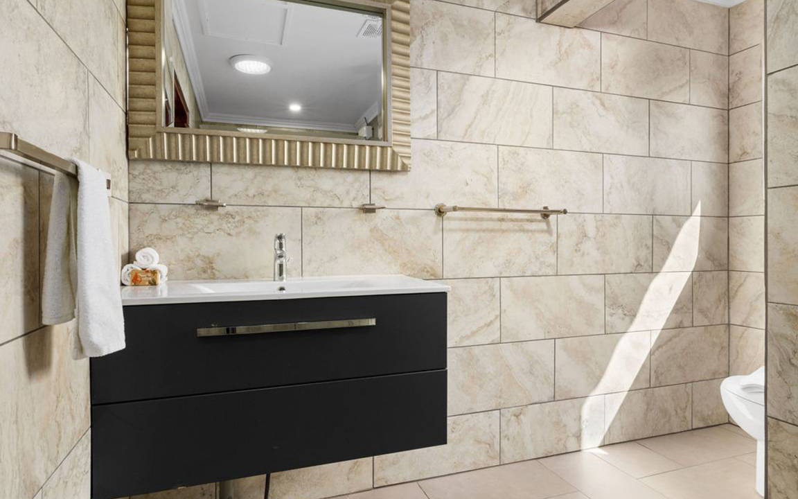 Photo of Bathroom in Boegoeroei