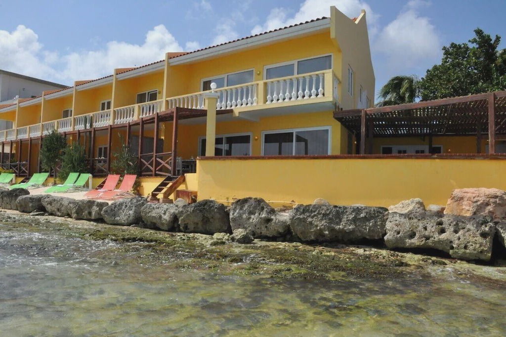 Photo of Buildings in Savaneta