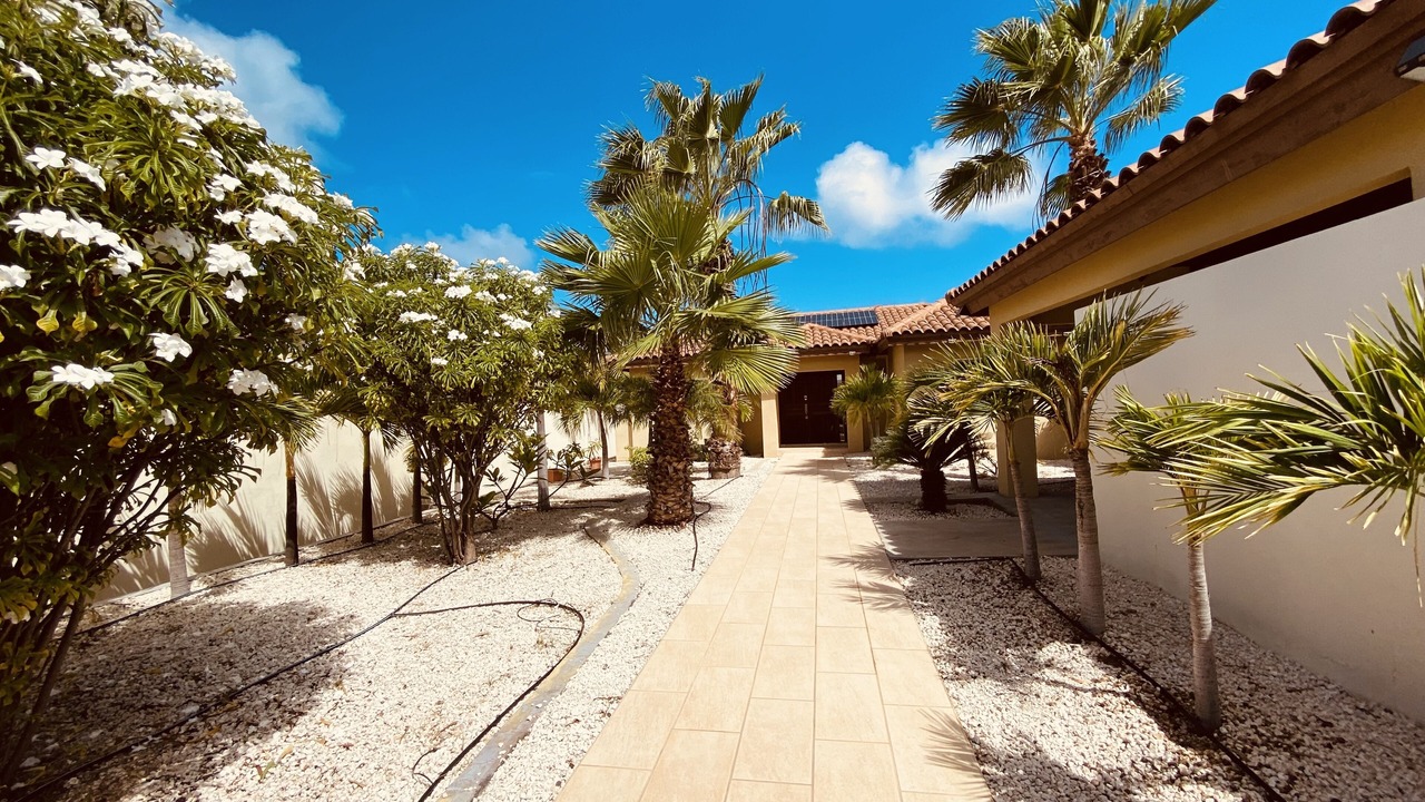 Photo of Outdoor in Esmeralda