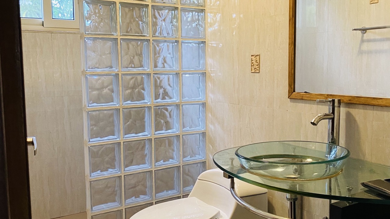 Photo of Bathroom in Esmeralda