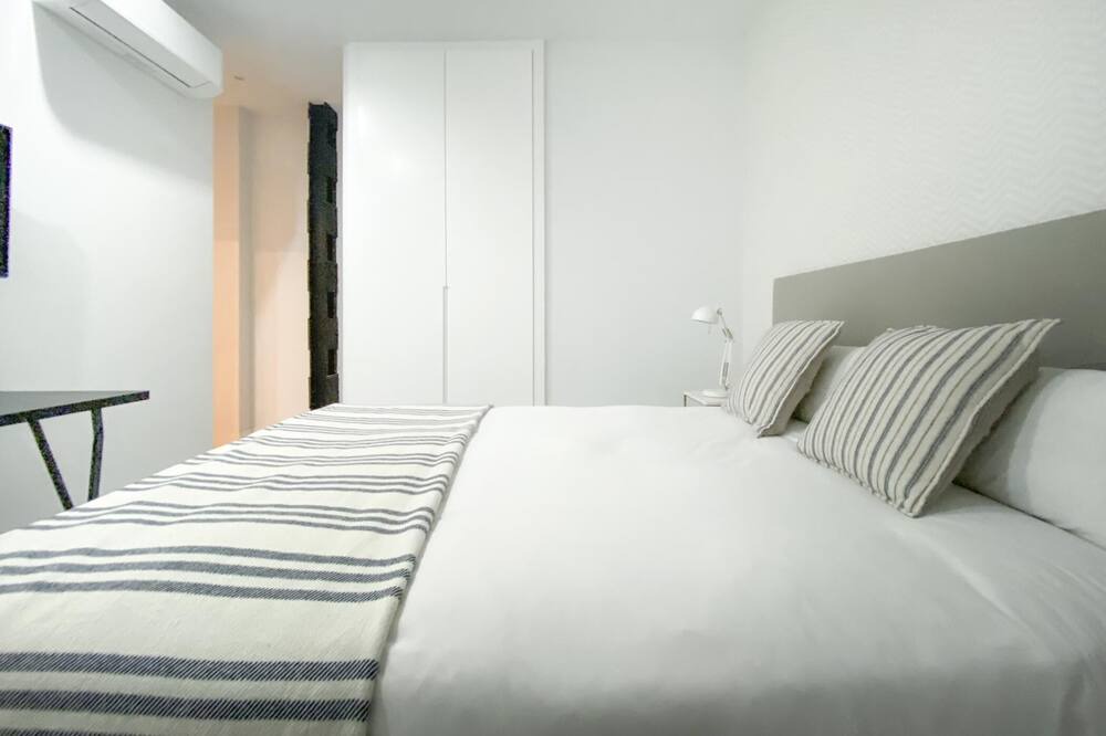 Photo of Bedroom in Castellana