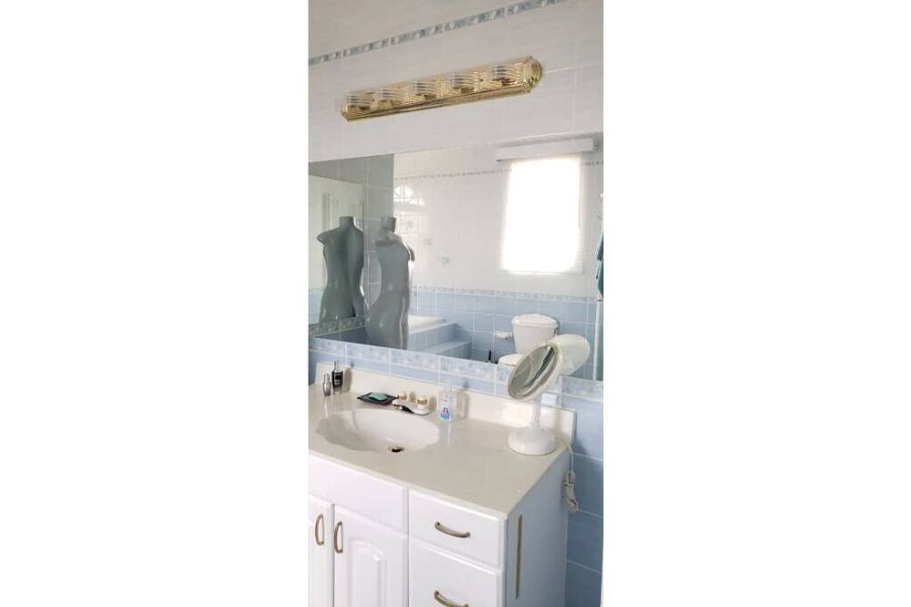 Photo of Bathroom in Kudawecha