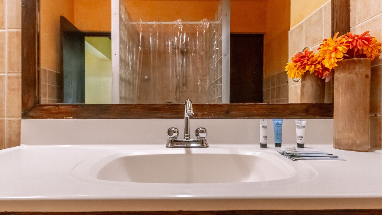 Photo of Bathroom in Ponton