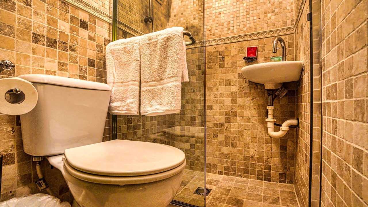 Photo of Bathroom in Ponton