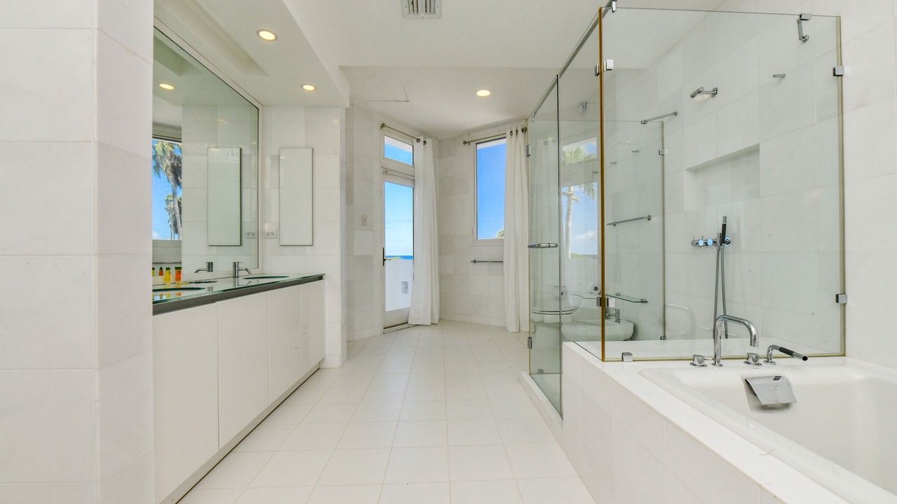 Photo of Bathroom in Malmok