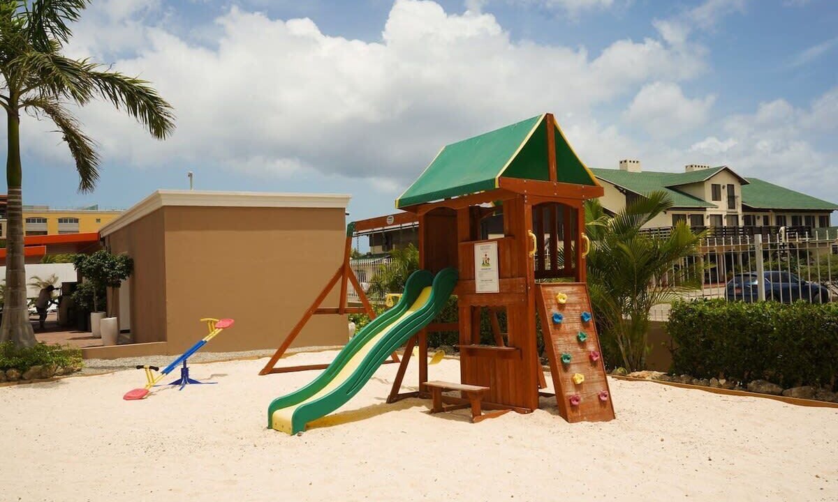Photo of Others in Oranjestad-West