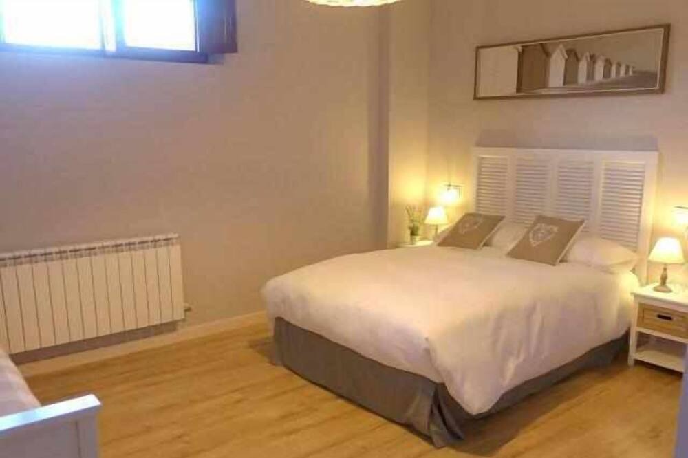 Photo of Bedroom in Prado