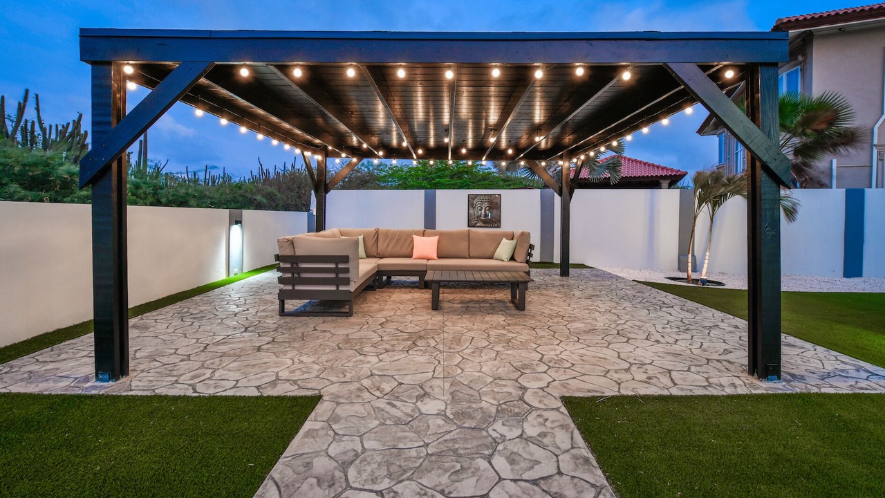 Photo of Patio Balcony in Opal
