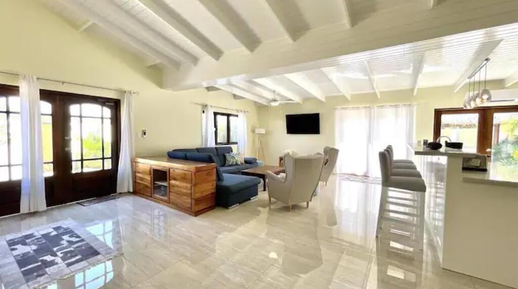 Photo of Livingroom in Palm Beach