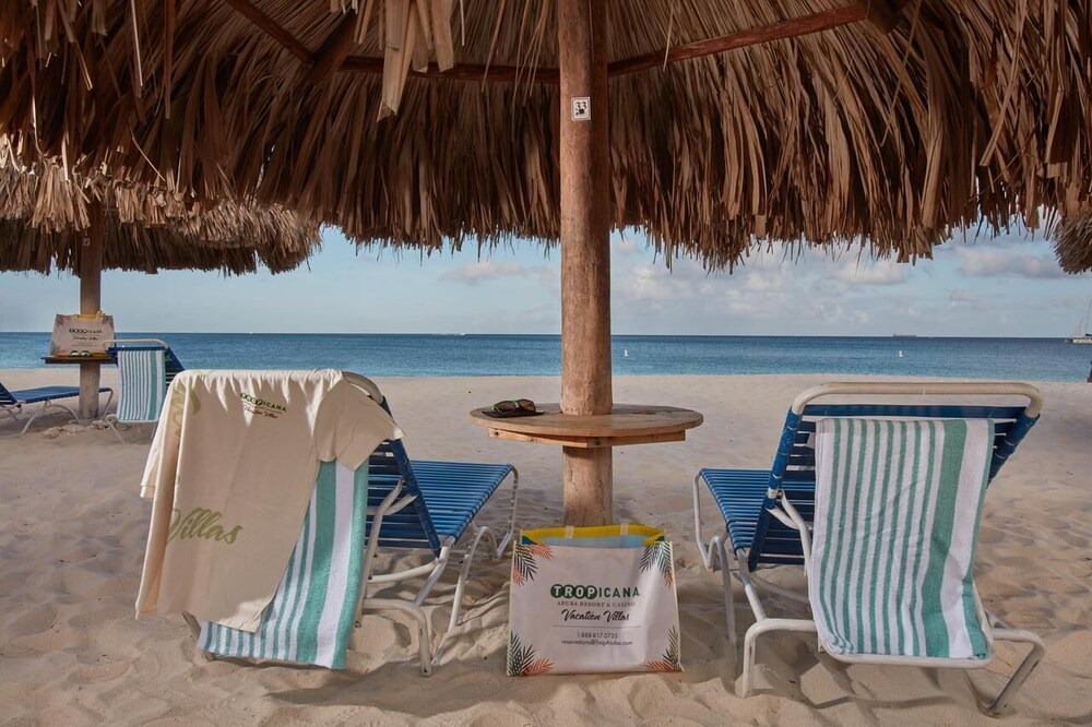 Photo of Others in Oranjestad-West