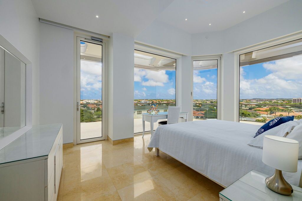 Photo of Others in Oranjestad