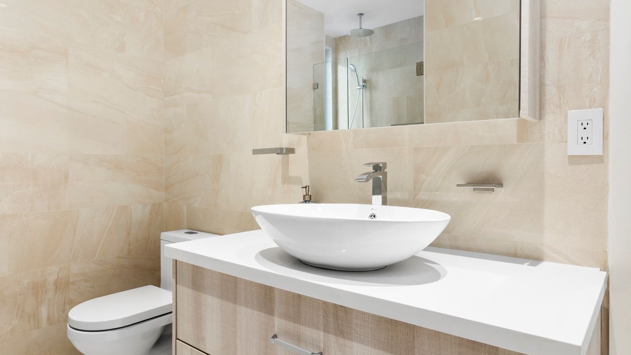 Photo of Bathroom in Oranjestad
