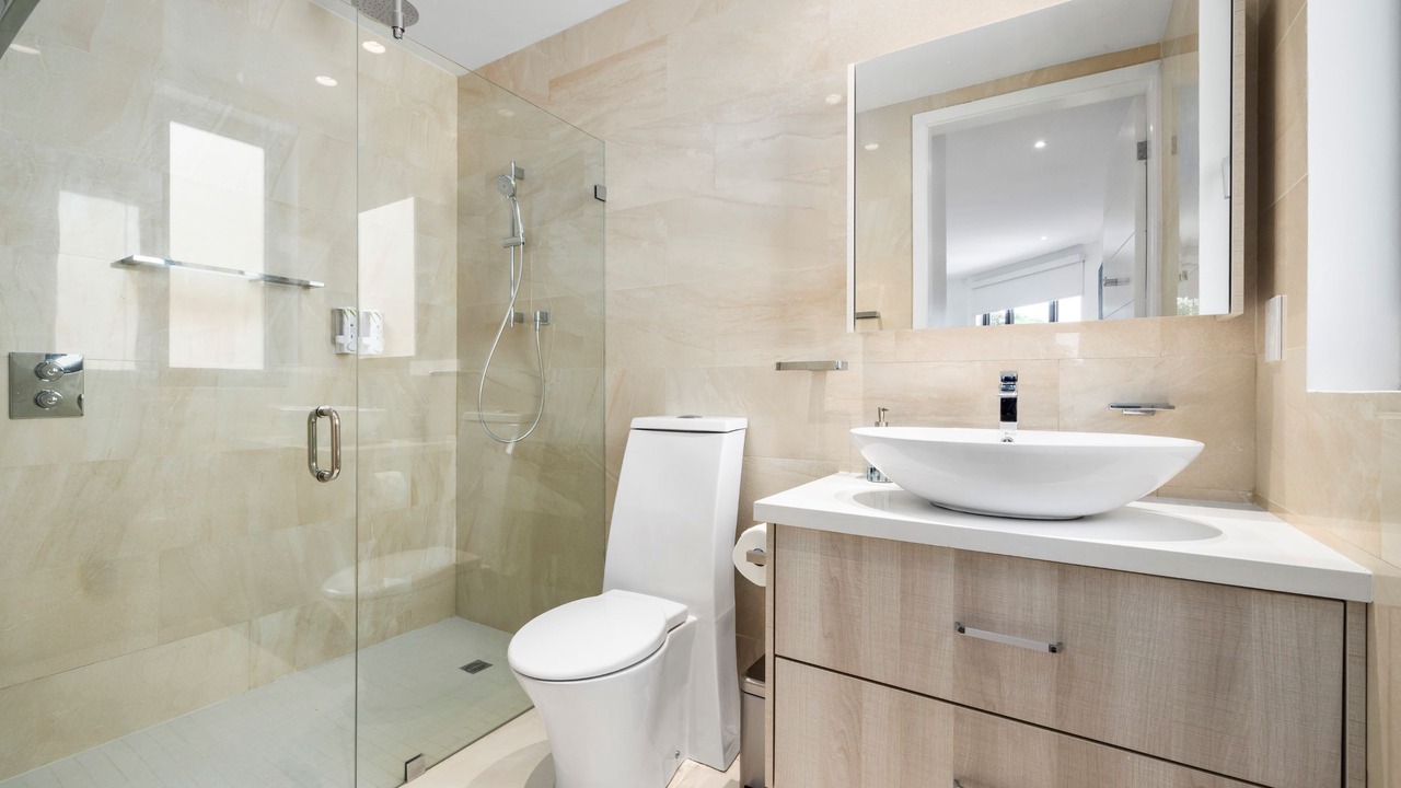 Photo of Bathroom in Oranjestad