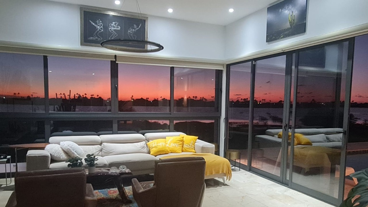 Photo of Livingroom in Esmeralda