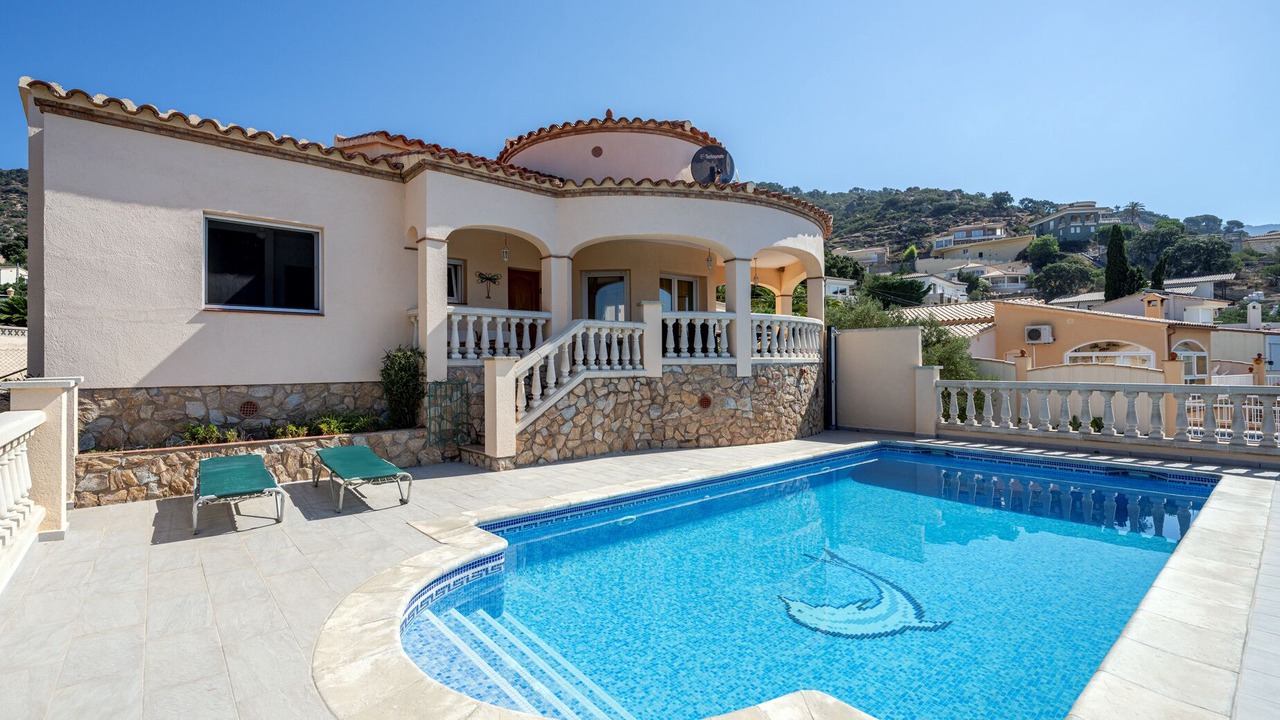 Photo of Outdoor in El Mas Isaac