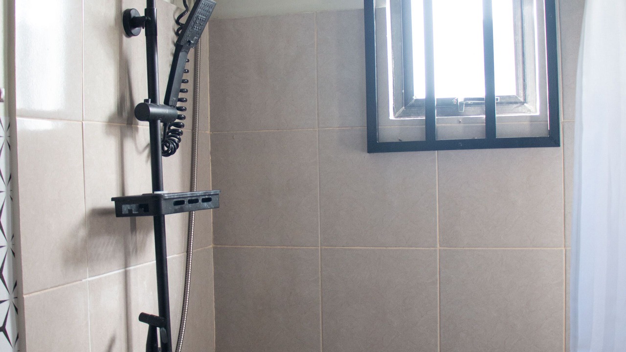 Photo of Bathroom in San Fernando