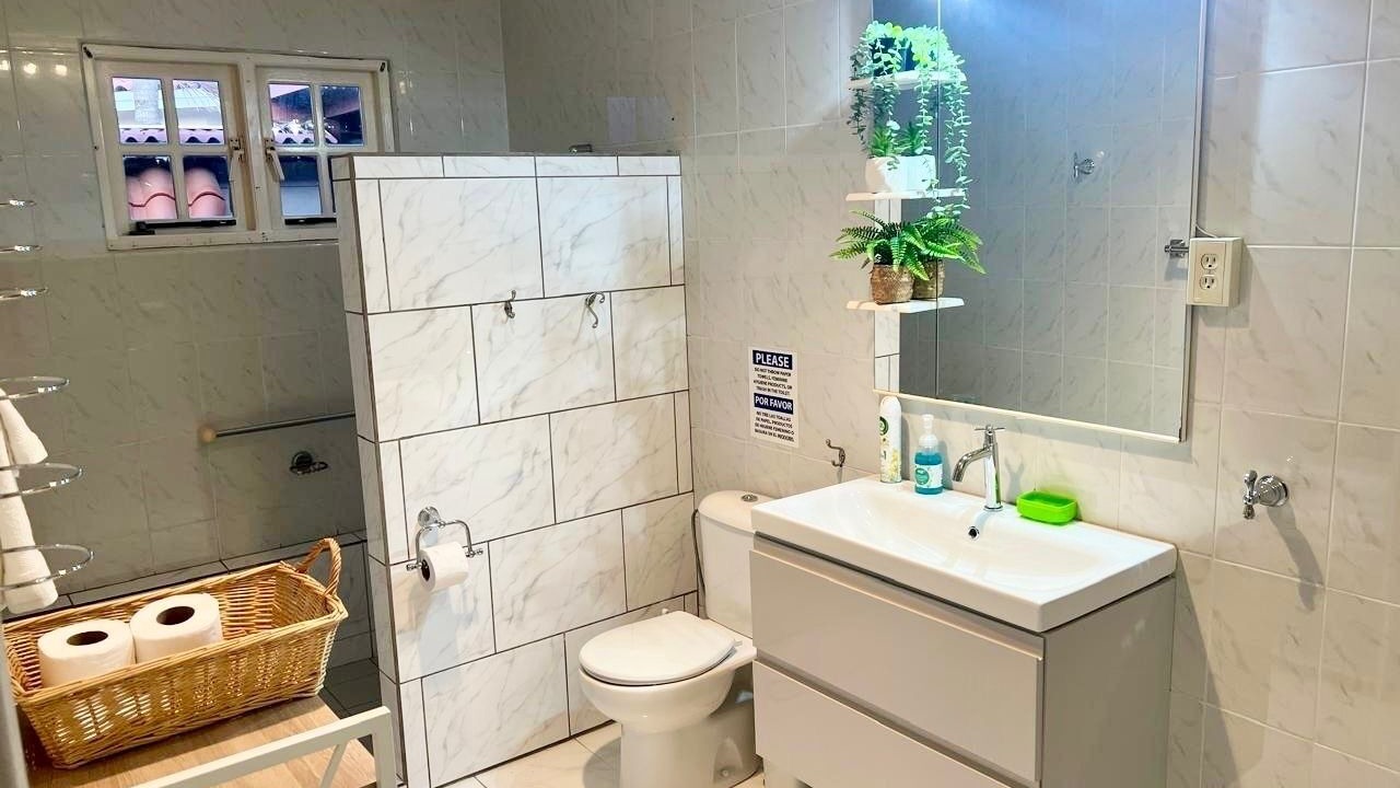 Photo of Bathroom in Alto Vista