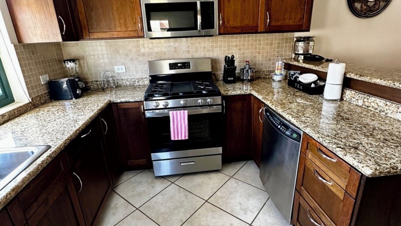 Photo of Kitchen in Esmeralda