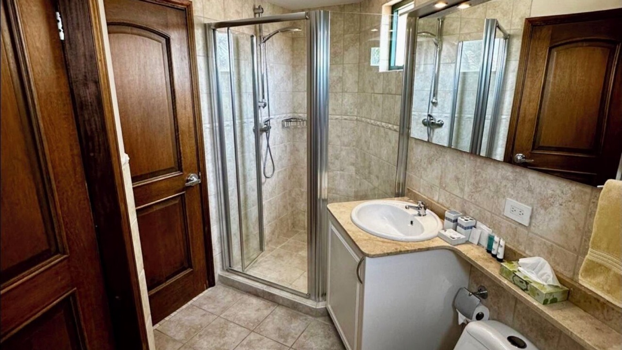 Photo of Bathroom in Esmeralda