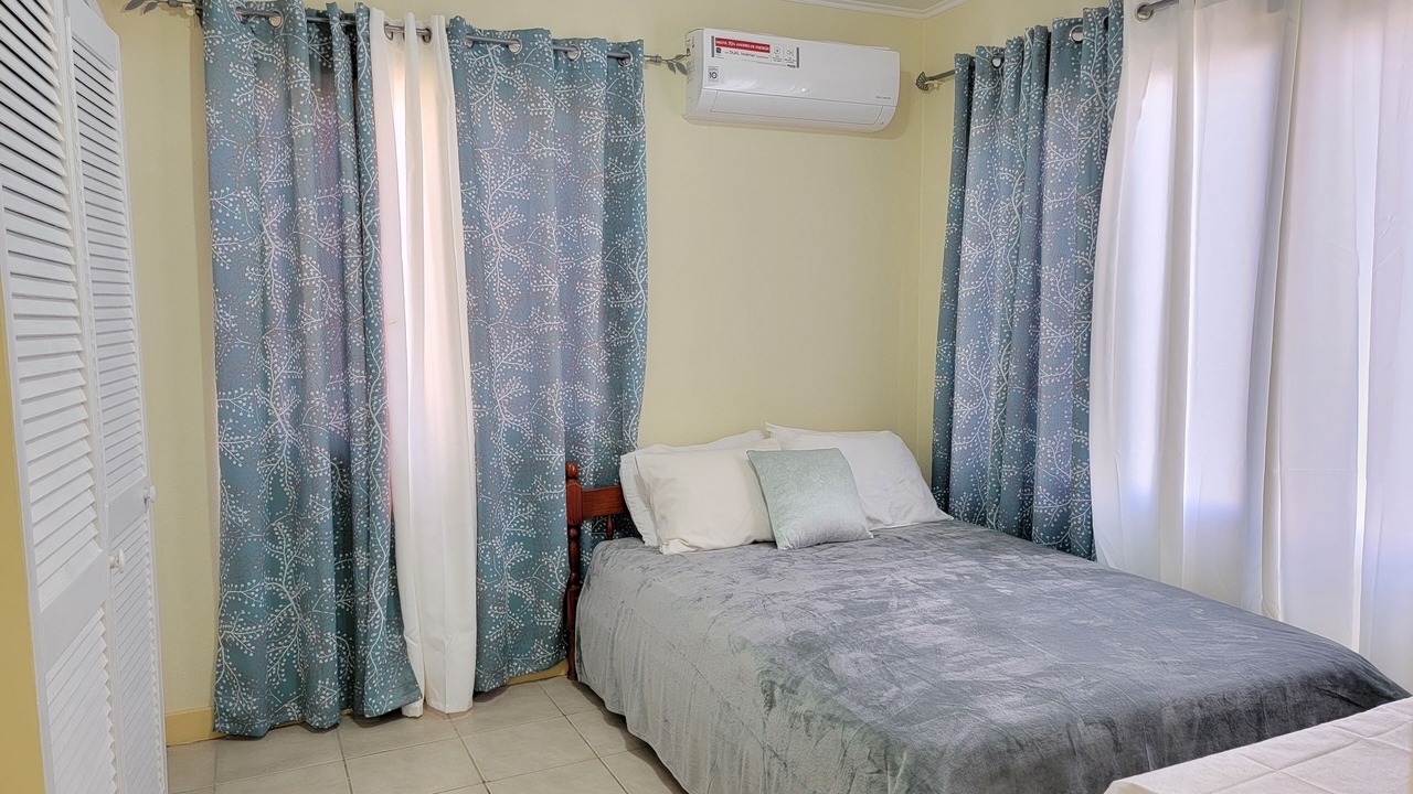 Photo of Bedroom in Ponton