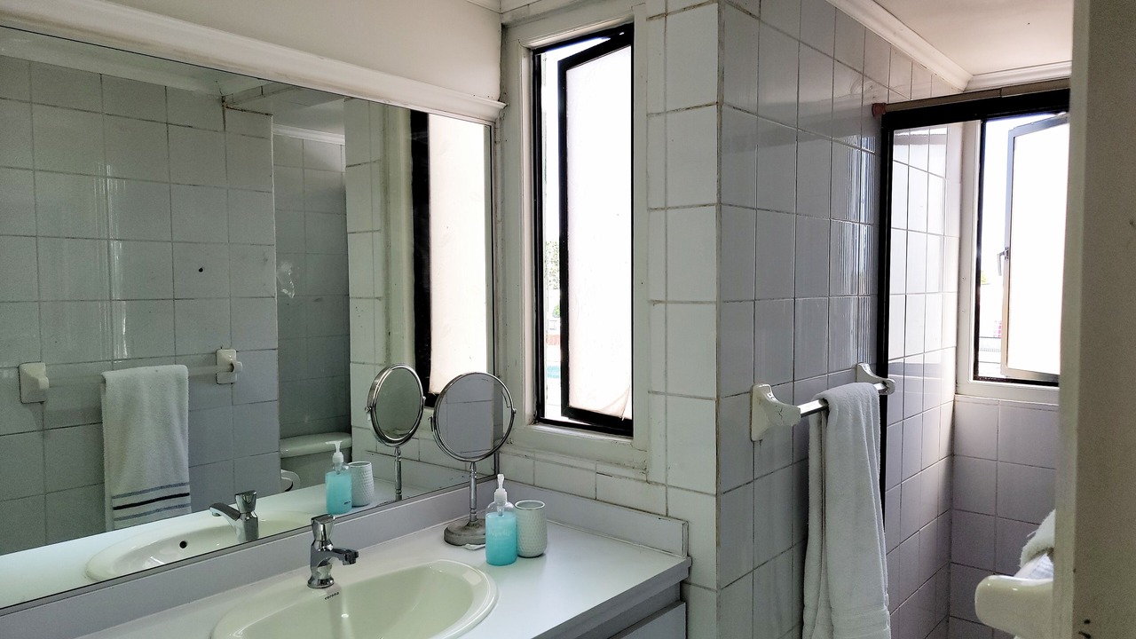 Photo of Bathroom in Ponton