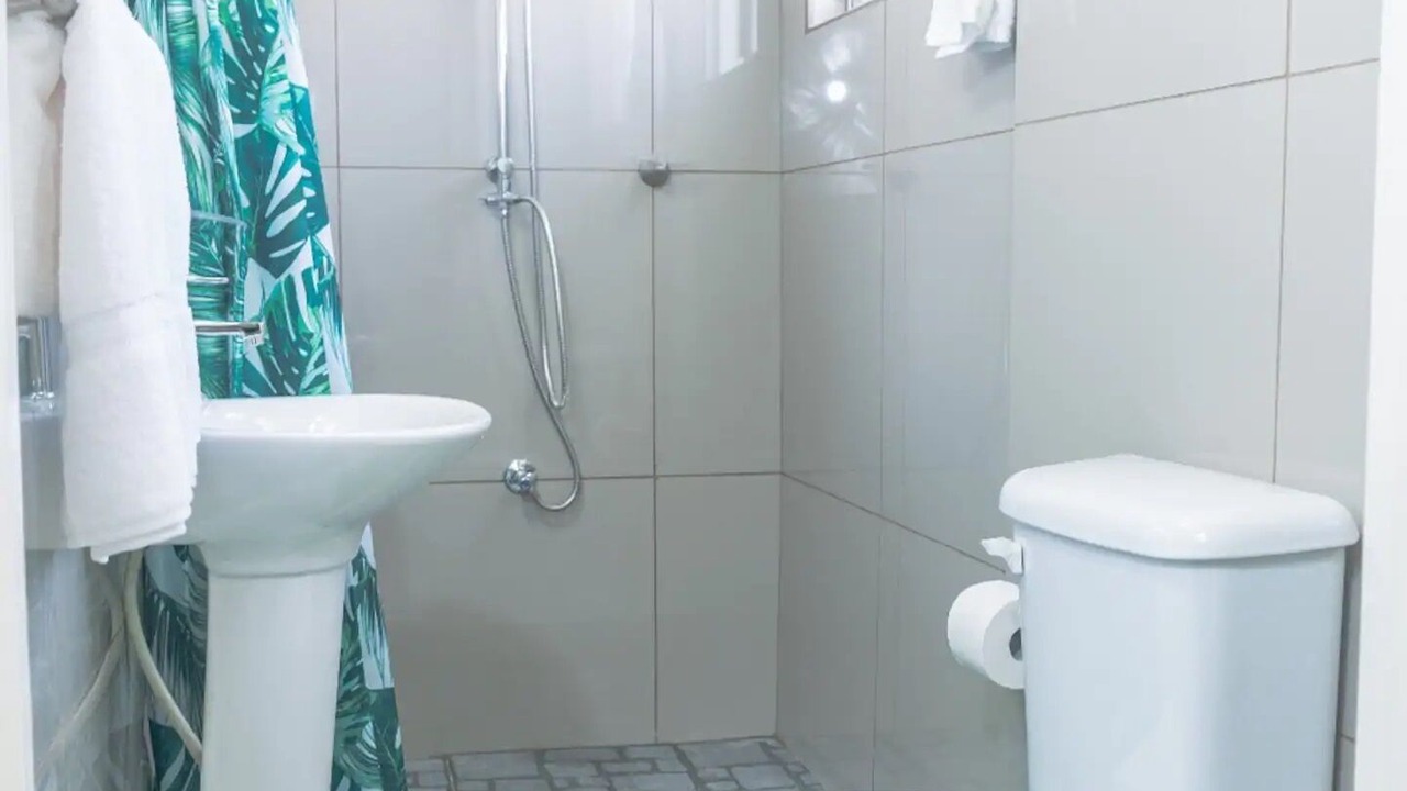 Photo of Bathroom in Ponton