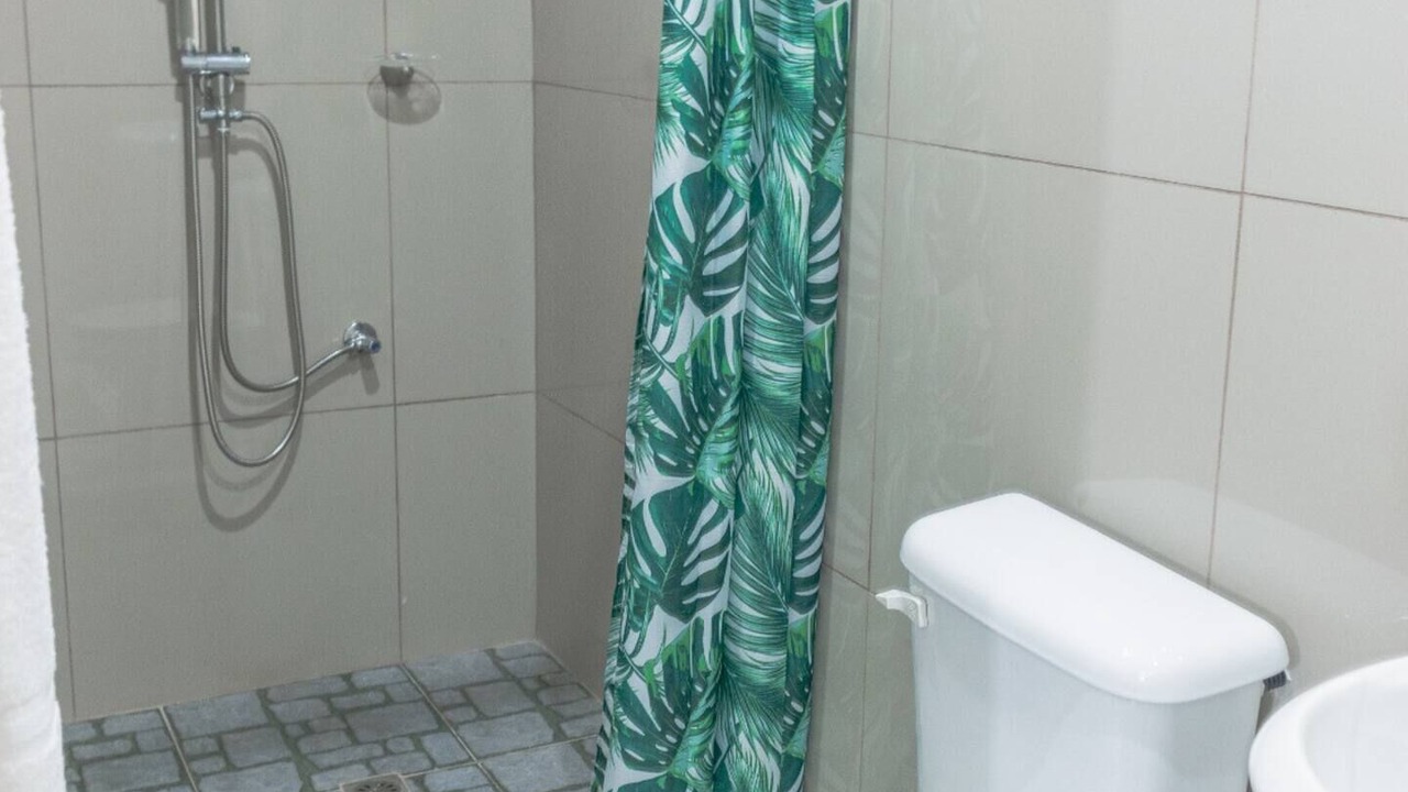 Photo of Bathroom in Ponton