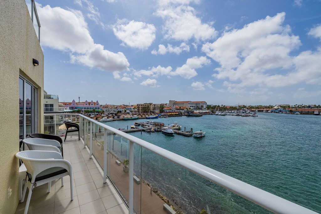 Photo of Others in Oranjestad