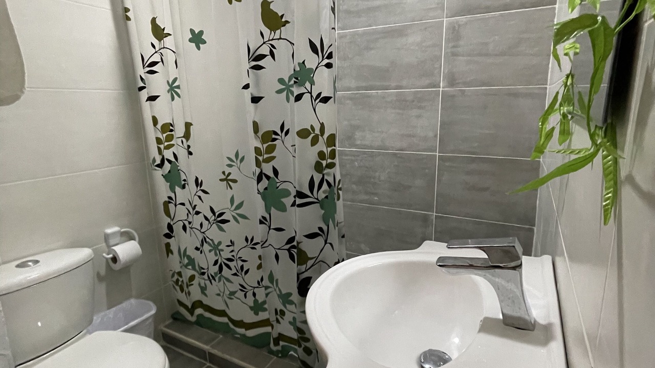 Photo of Bathroom in Oranjestad