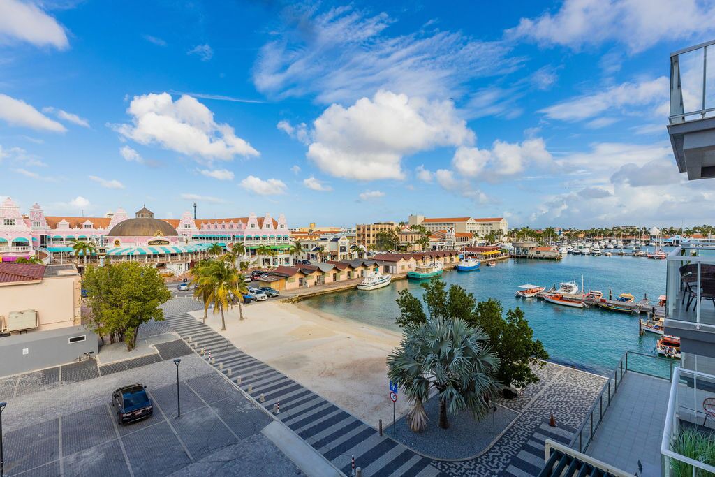 Photo of Others in Oranjestad