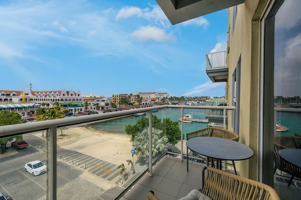 Photo of Others in Oranjestad