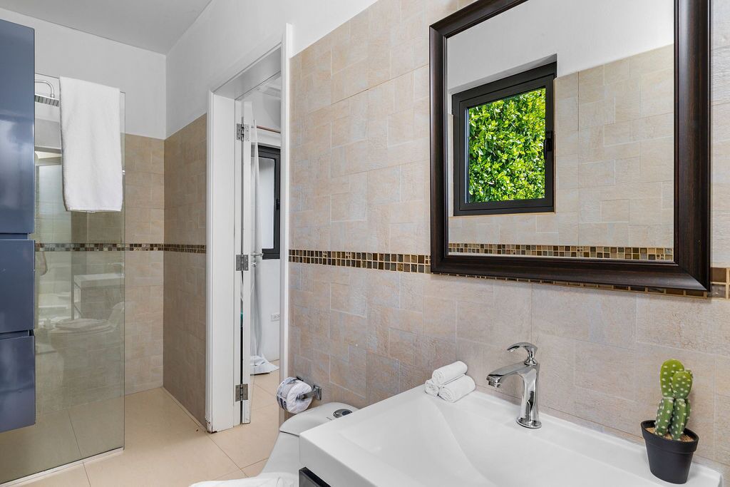 Photo of Bathroom in Esmeralda