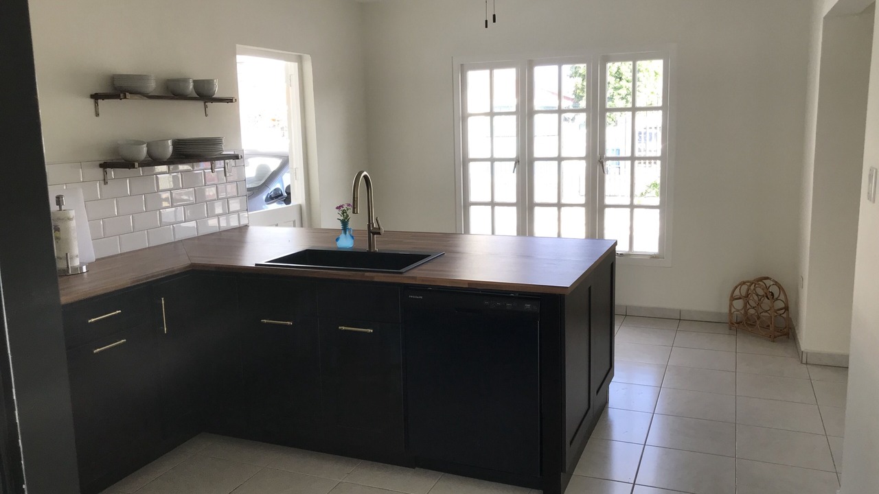 Photo of Bathroom in Oranjestad