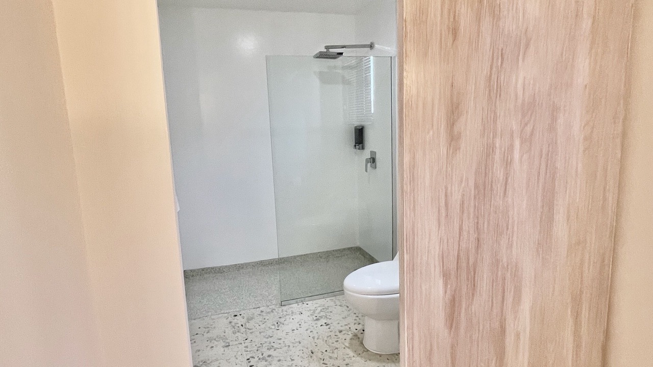 Photo of Bathroom in Oranjestad