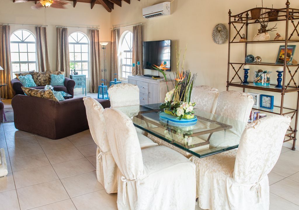 Photo of Livingroom in Opal
