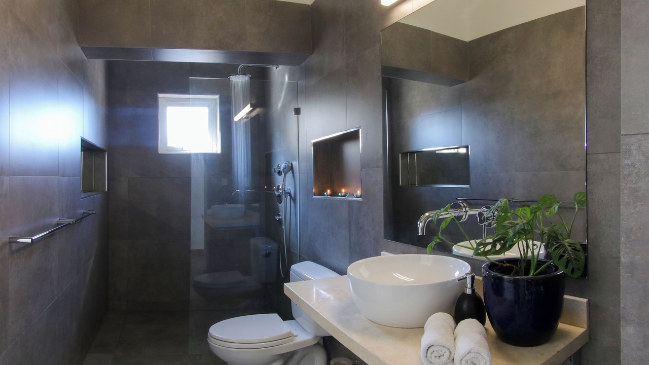 Photo of Bathroom in Esmeralda