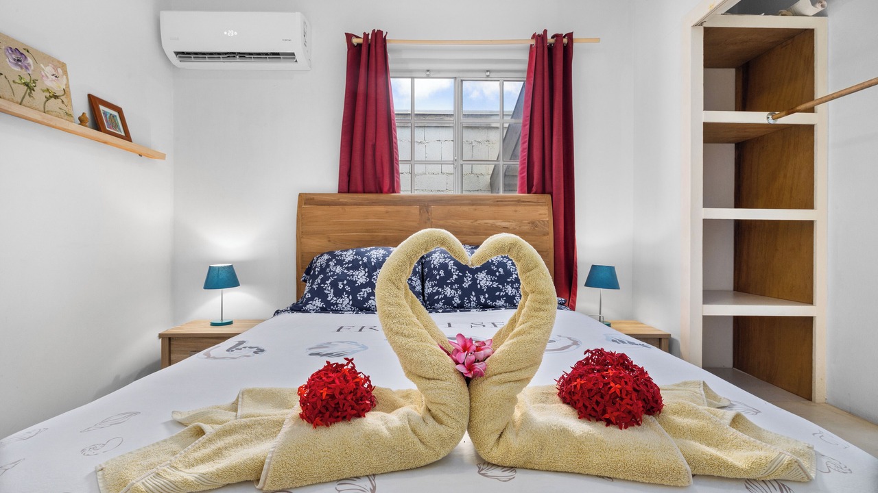 Photo of Bedroom in Eagle Beach