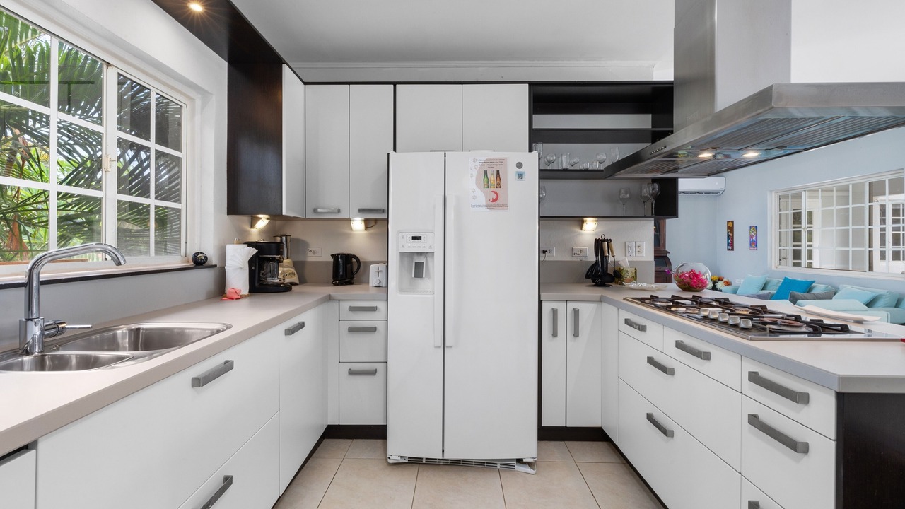Photo of Kitchen in Eagle Beach