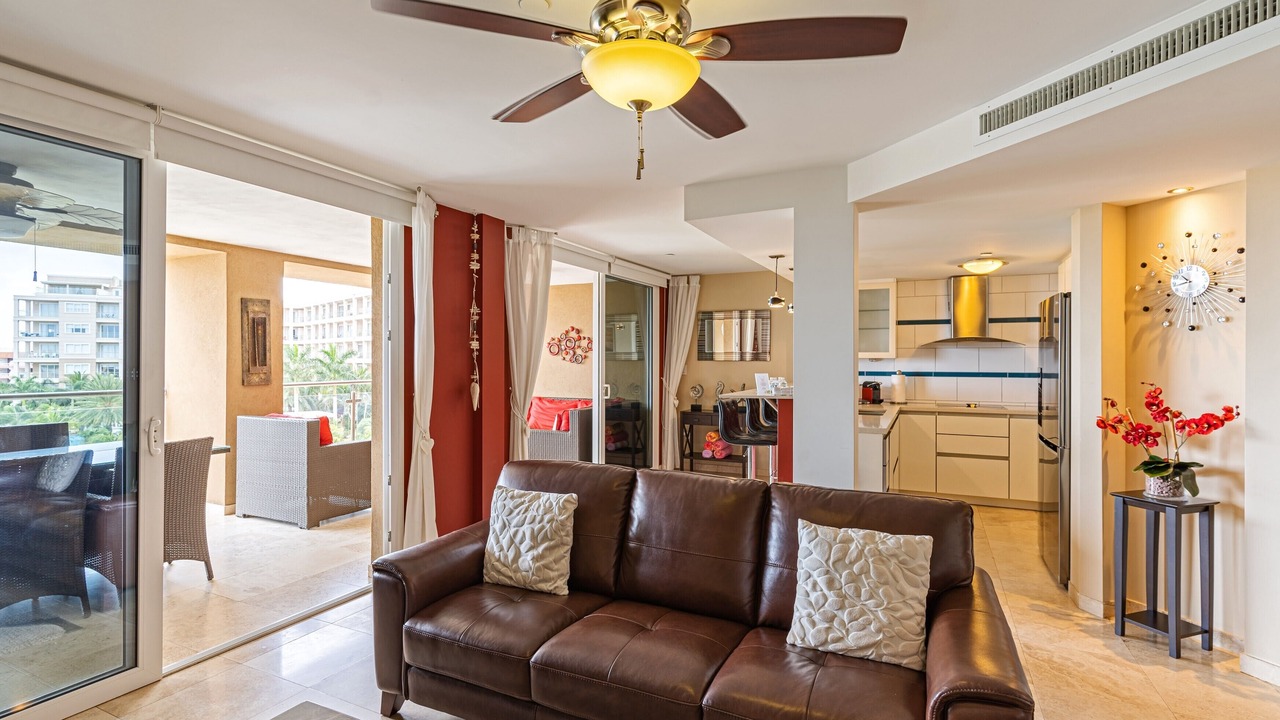 Photo of Livingroom in Eagle Beach