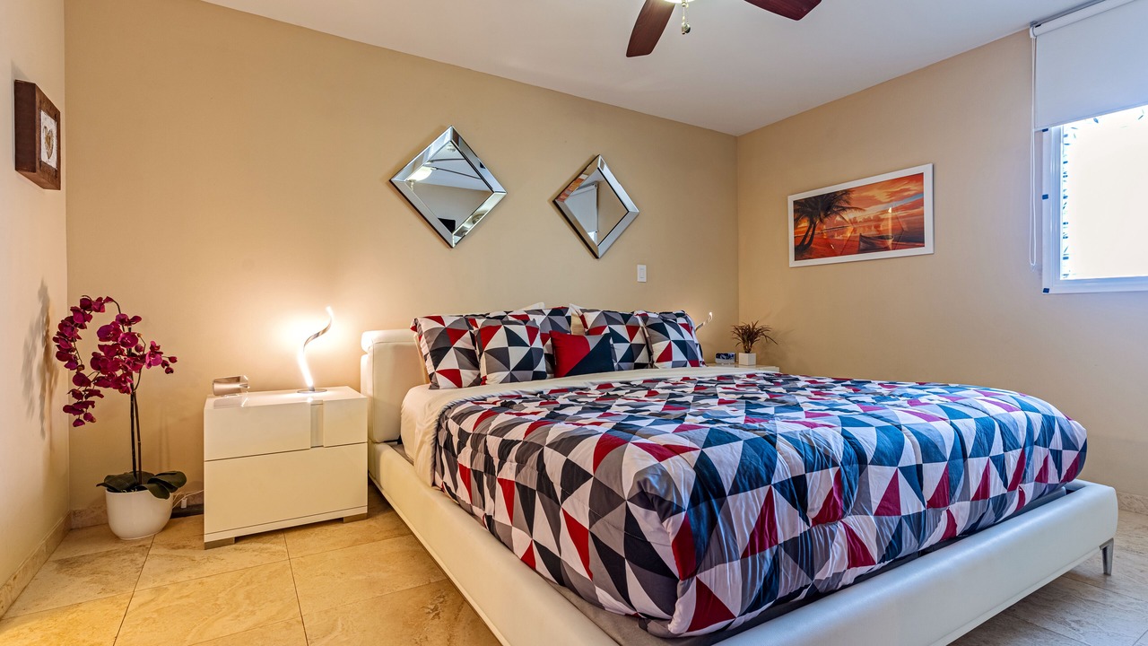 Photo of Bedroom in Eagle Beach