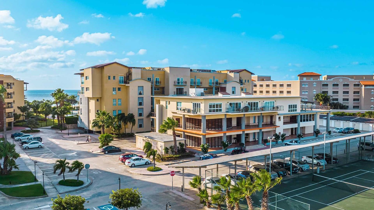 Photo of Others in Oranjestad-West