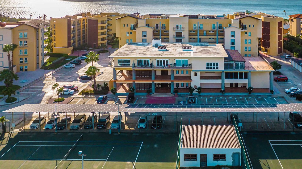 Photo of Others in Oranjestad-West