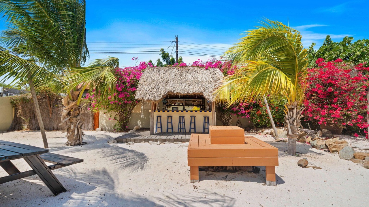 Photo of Others in Turibana